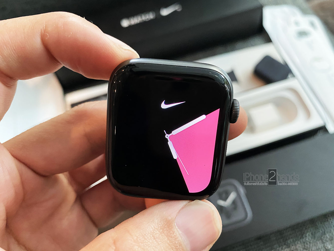apple watch s4 44mm nike