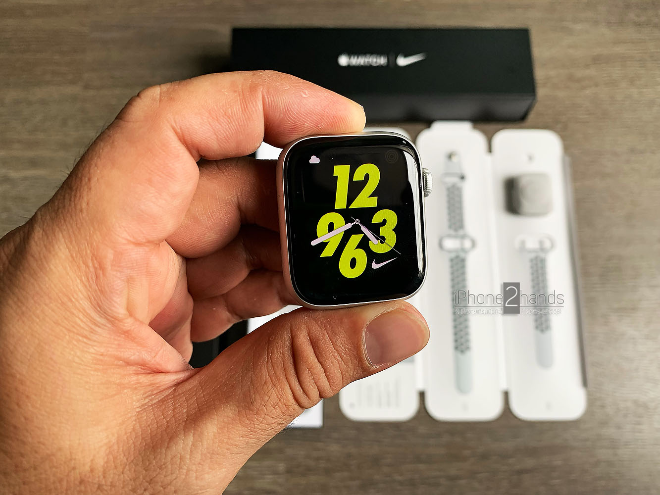 apple watch s5 nike