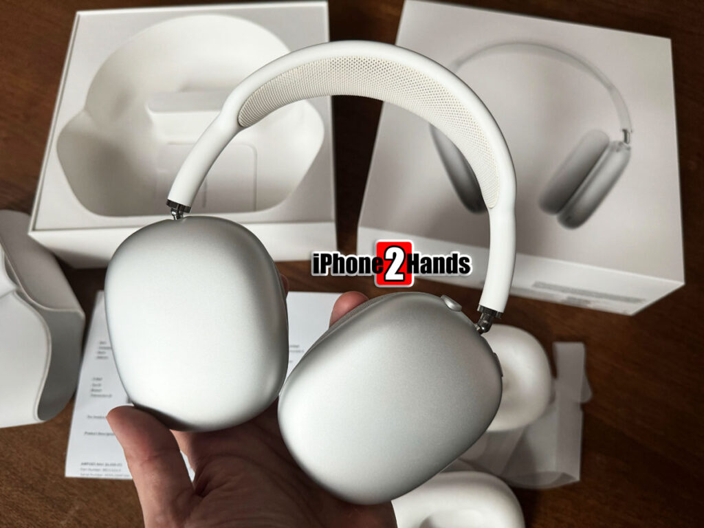 AirPods Max สี Silver เครื่องศูนย์ไทย อุปกรณ์ครบกล่อง ประกันเหลือ พร้อมใบเสร็จ ราคาถูก